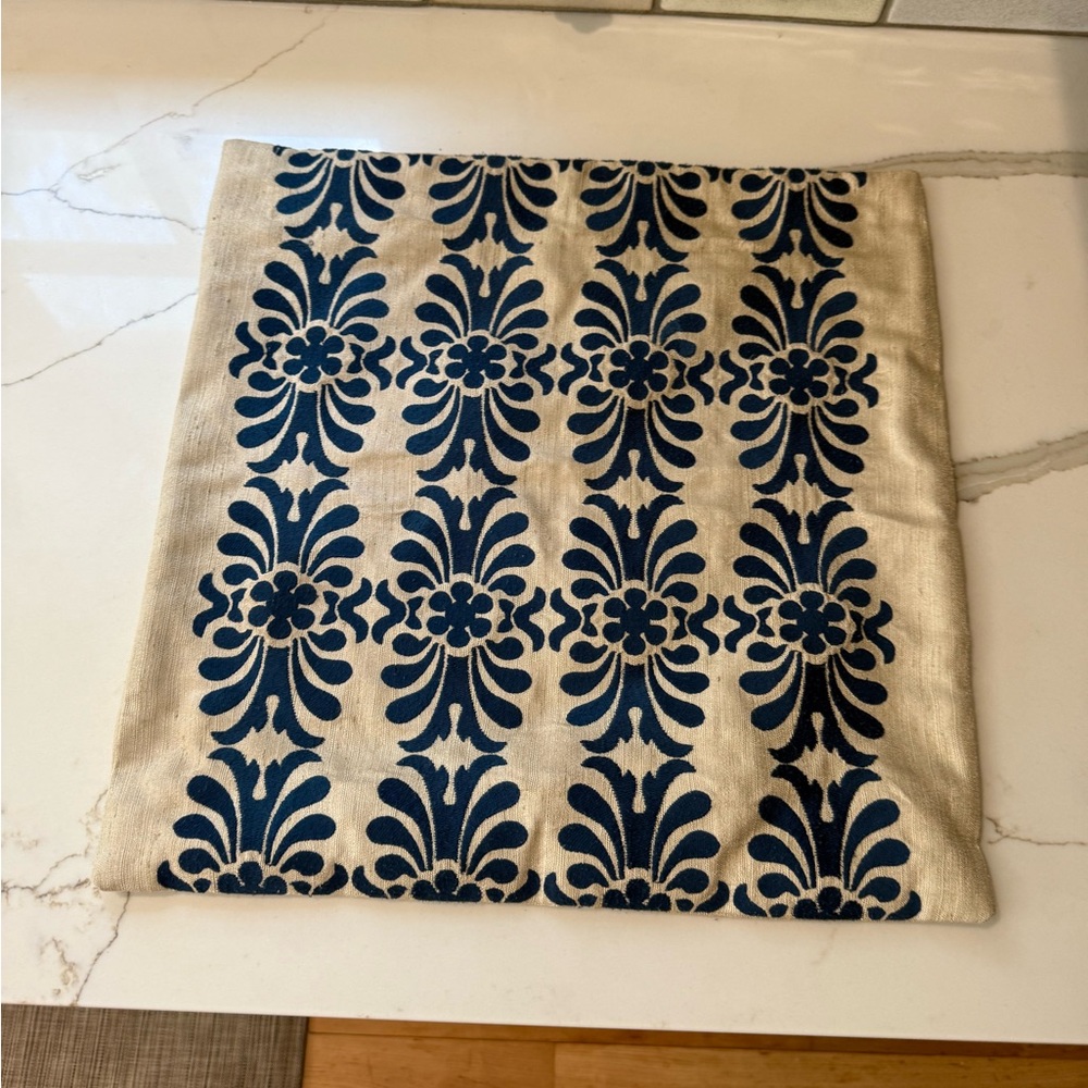 Crate & Barrel throw pillow cover